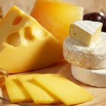 Сир – корисно чи шкідливо? Як вживати сир правильно?